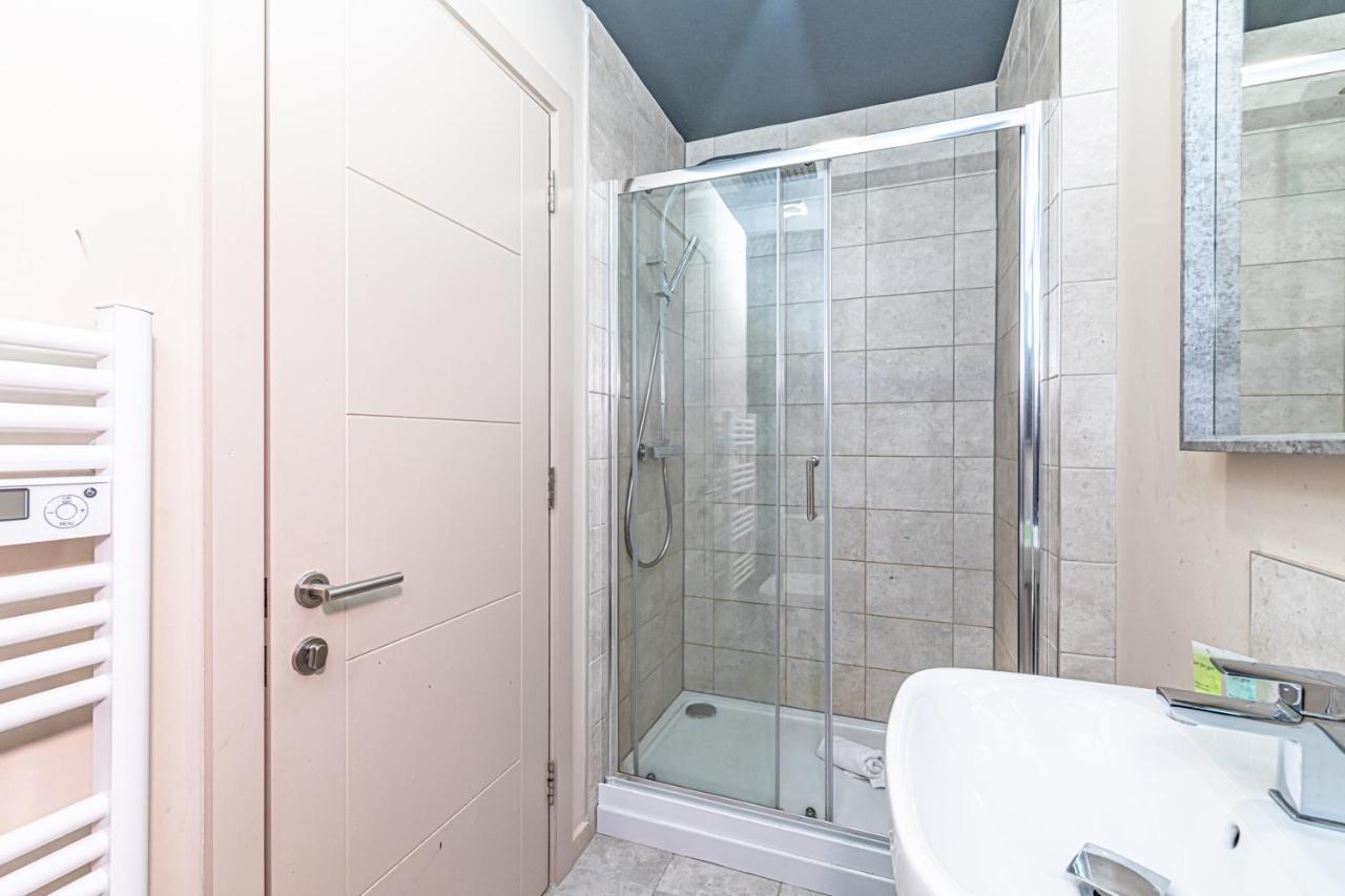 Wigan Central Serviced Apartments Exteriör bild